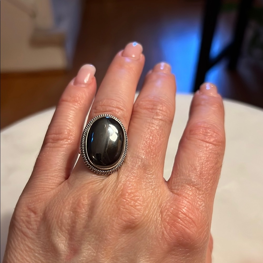 Elegant Black Hematite Silver Women's Ring